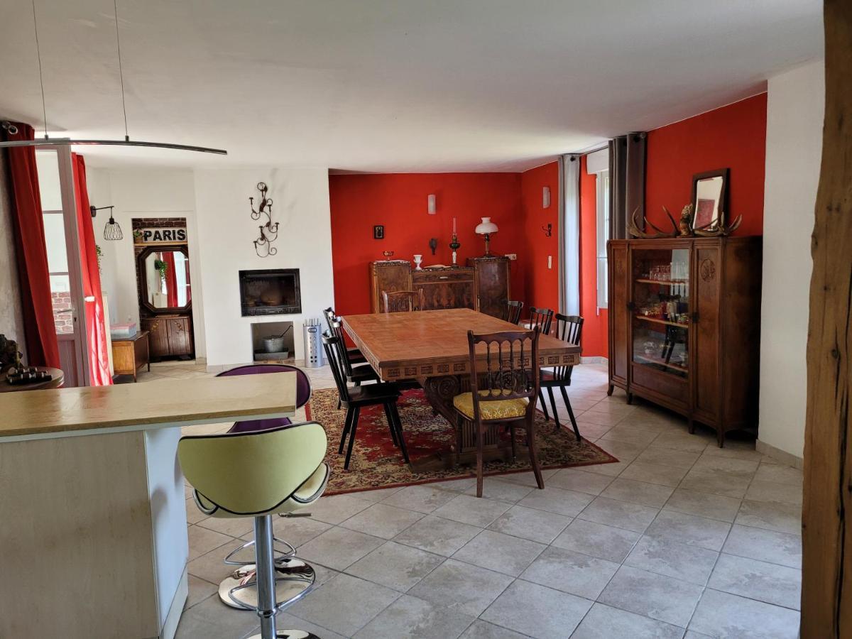 Maison de vacances Asnieres-sur-Blour Exterior foto